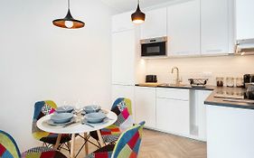 Apartments Rondo Wiatraczna By Noclegi Renters